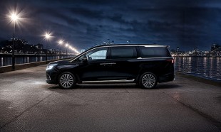 JAC готовится к запуску своего первого минивэна RF8