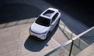 Geely EX5 вошел в число лидеров сегмента гибридов в России по итогам августа