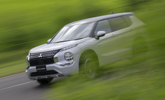Mitsubishi Motors усовершенствовала систему полного привода S-AWC для нового Outlander PHEV